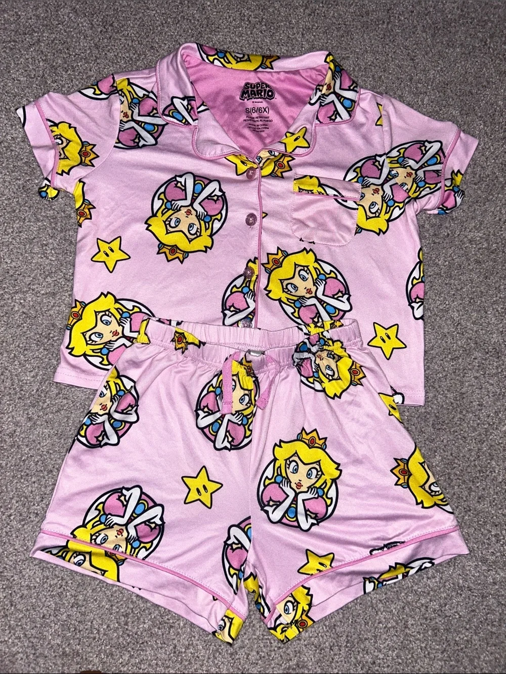 Super Mario Brothers Princess Peach Girls’ (6) Clothes